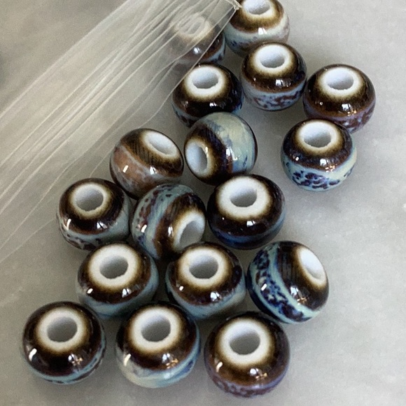 Ceramic - Glazed 6mm Round Beads (30) - Picture 4 of 8